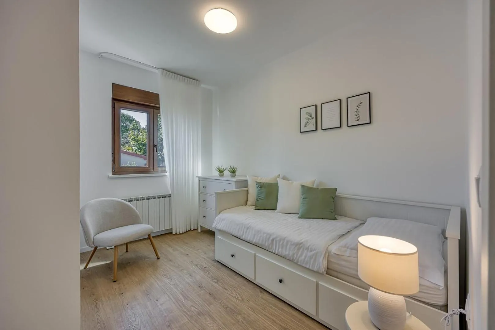 Holiday House Tina Marcana 0*,  Croatia